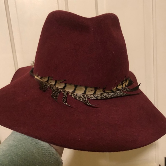Maroon floppy hat - Picture 2 of 5
